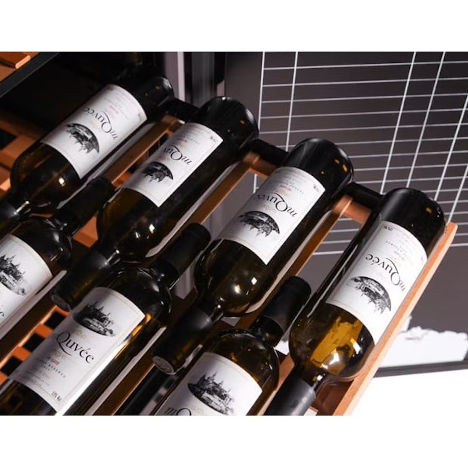 mQuvee Ugradbeni hladnjak za vino Velvet VCB100SS