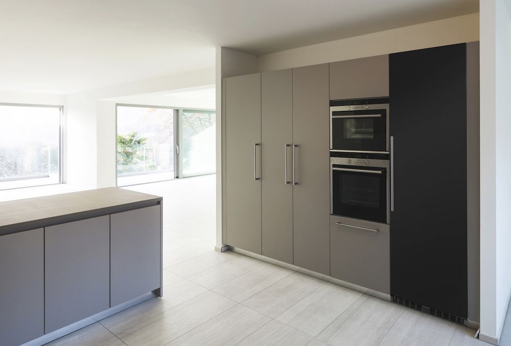 mQuvee Ugradbeni hladnjak za vino WSTO8177B-15