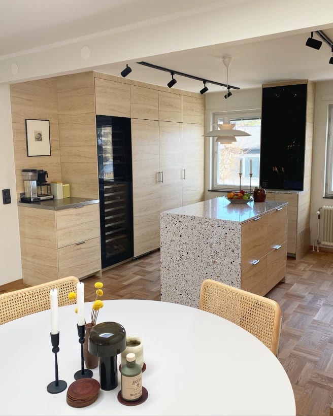 mQuvee Ugradbeni hladnjak za vino WineKeeper WK112D Push-Pull