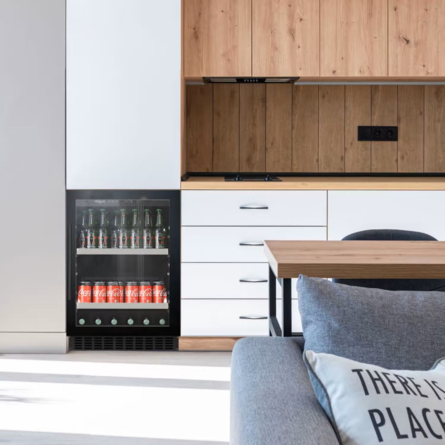 mQuvee Samostojeći hladnjak za pivo BS60AB