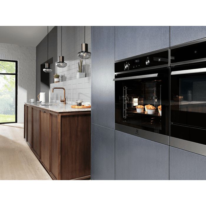 Electrolux ugradbena pećnica EOD6P71X