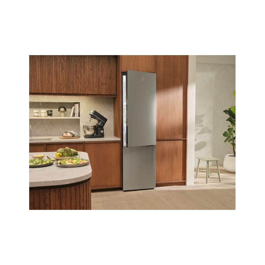 Electrolux kombinirani hladnjak ENT7MD36X